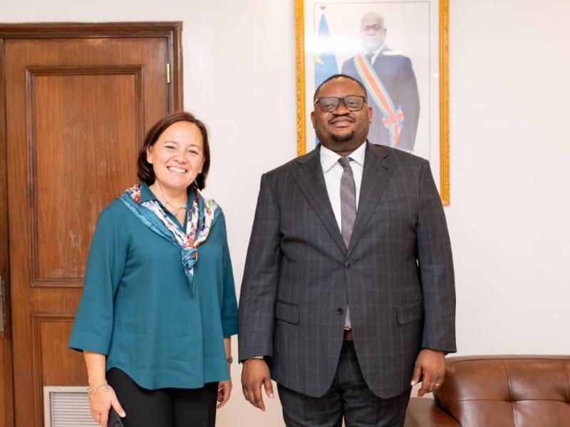 L'ambassadeur de Belgique en RDC , Roxane de Bilderling et le ministre des finances Doudou Fwamba