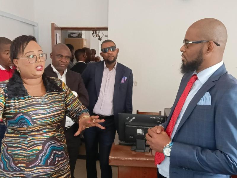 La ministre provinciale des Finances et Economie de Kinshasa Yvette Tembo Kulemfuka et le DG ai de la DGRK Ruddy Kakala Bahongela
