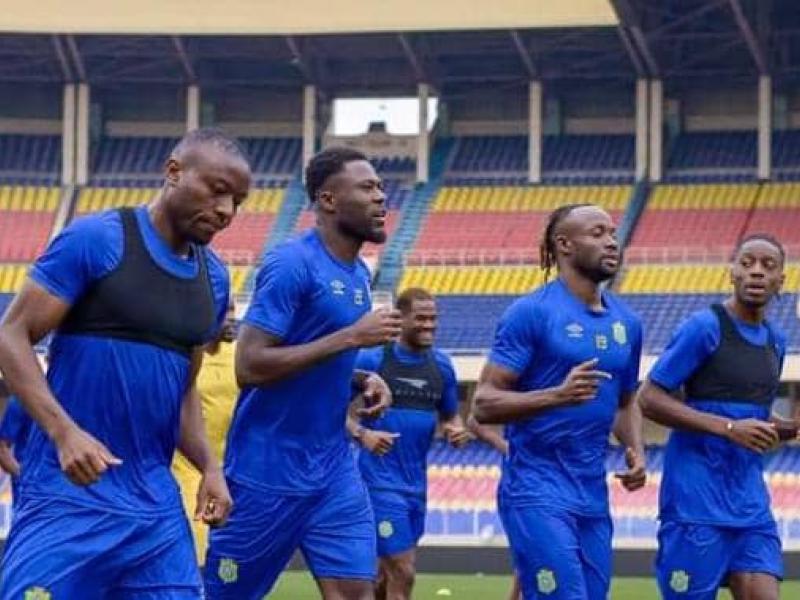 Edo Kayembe, Chancel Mbemba, Fiston Mayele, et Joris Kayembe, en pleine séance d'entraînement.