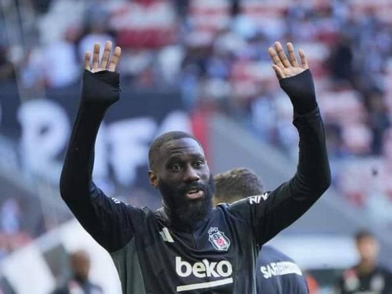 Arthur Masuaku sous les couleurs de Besiktas JK.
