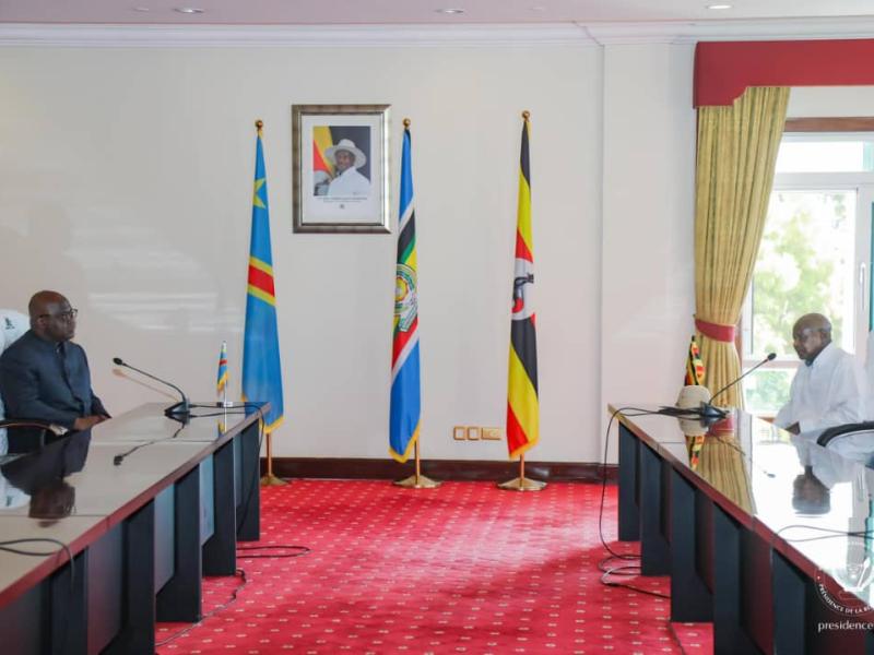 Le chef de l'État Félix Tshisekedi et son homologue ougandais Yoweri Museveni