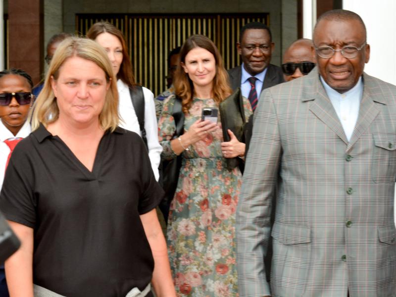 La Cheffe de la Coopérative à l'ambassade de Suède KARLSTROM et Jacques Djoli, rapporteur du bureau de l'Assemblée nationale, mercredi 30 octobre