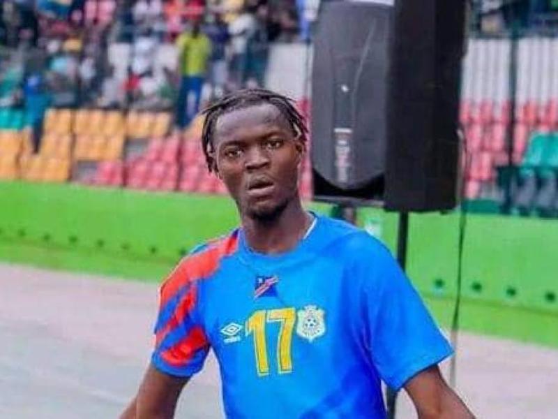 Le buteur des Léopards U20, Tony Talasi en pleine célébration d'un but à Brazzaville. 