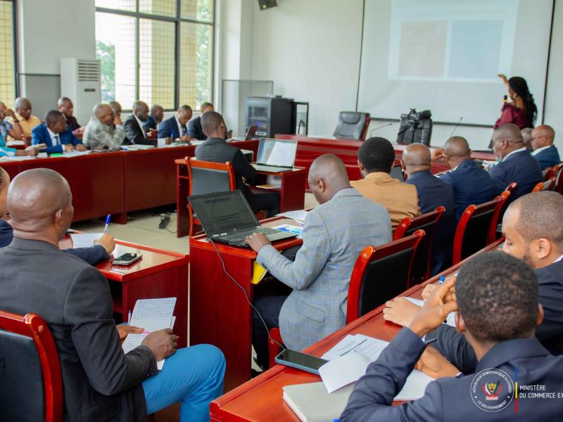 Les experts au ministère de commerce extérieur dans une formation de 5 jours à Kinshasa