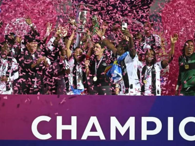 Les Corbelles du Fcf Mazembe célébrant leur sacre de championnes de la 4e édition de la Ligue des champions féminine de la CAF