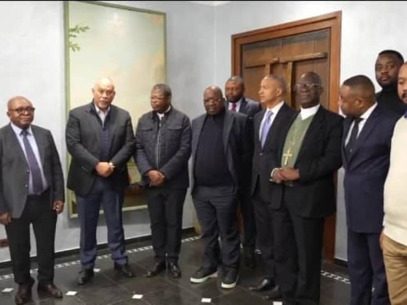 Moïse Katumbi et ses cadres d'Ensemble pour la République avec la délégation de la CENCO-ECC, dimanche 17 février 2025