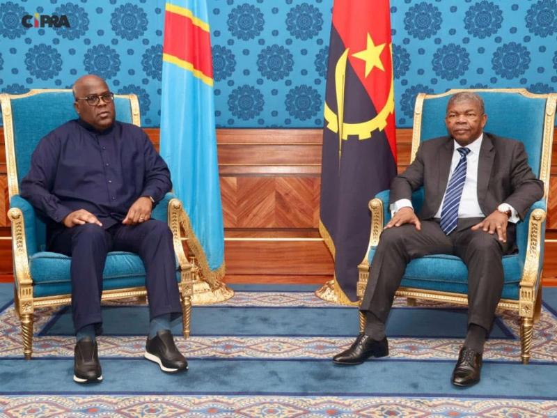 Le président de la RDC Félix Tshisekedi et son homologue angolais Joao Lourenço, à Luanda, ce mardi 11 mars 2025