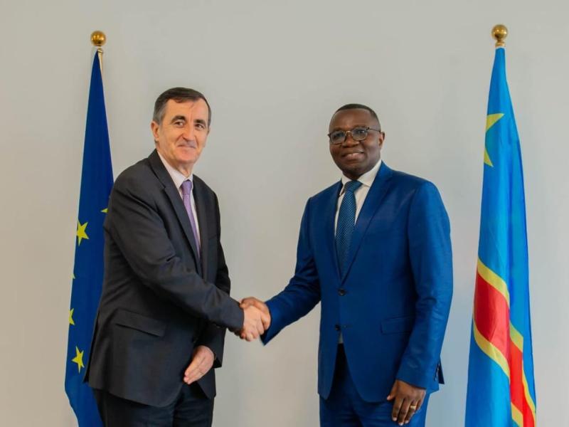 Rencontre entre l’ambassadeur de l’UE en RDC, Nicolas Berlanga Martinez et le ministre de Commerce extérieur en RDC, Julien Paluku Kahongya [Photo de jeudi 06 mars 2025]