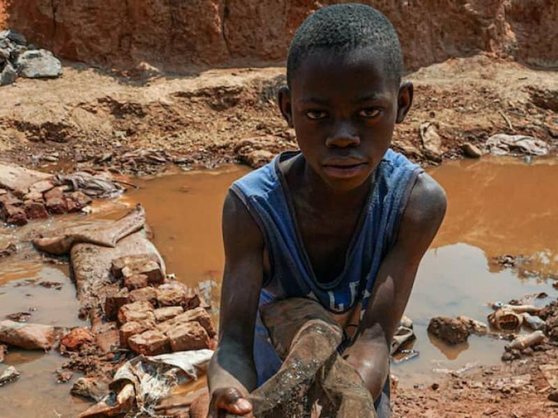 Un mineur dans une mine en République démocratique du Congo [photo d’illustration]