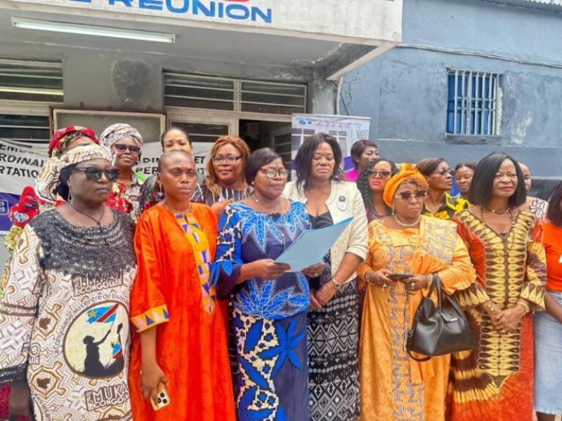 Les représentantes des organisations féminines de la RDC en pleine déclaration