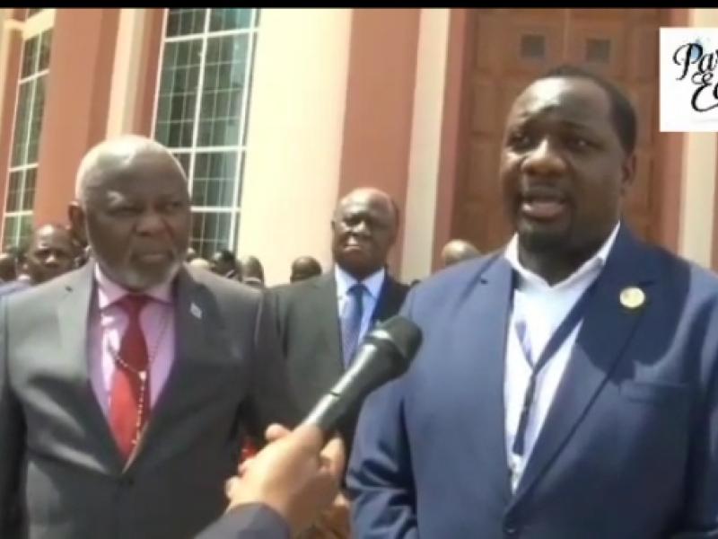 Le député angolais Raphaël Savimbi au côté du président de l'Assemblée nationale congolaise Vital Kamerhe
