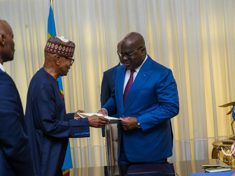 Le chef de l'État Félix Tshisekedi et l'émissaire du Président ghanéen, vendredi 09 mai 2025