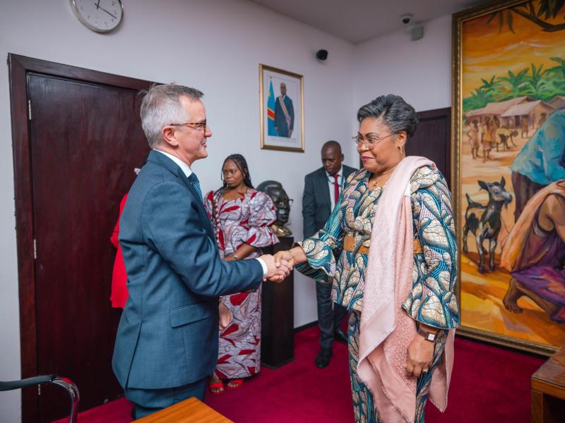 La première ministre Judith Suminwa et Hans Das, le directeur général adjoint d'ECHO [photo d'illustration]