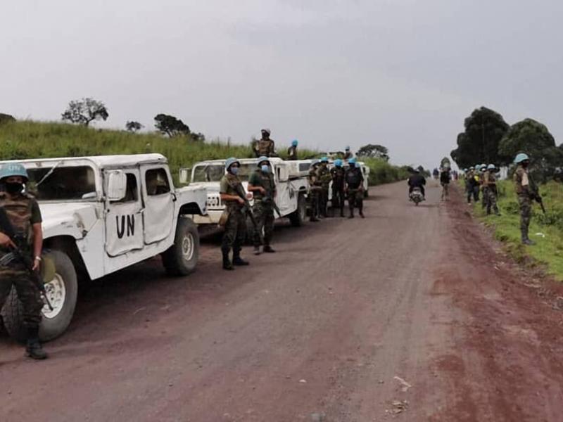 Des soldats marocains de la force de la MONUSCO patrouillent la route dans la zone de Kibumba, à 25 km de Goma [photo d’illustration]