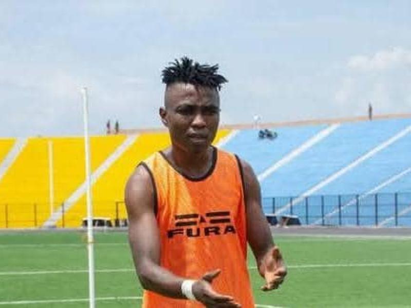 Le capitaine du FC Renaissance du Congo, Tady Etekiama.
