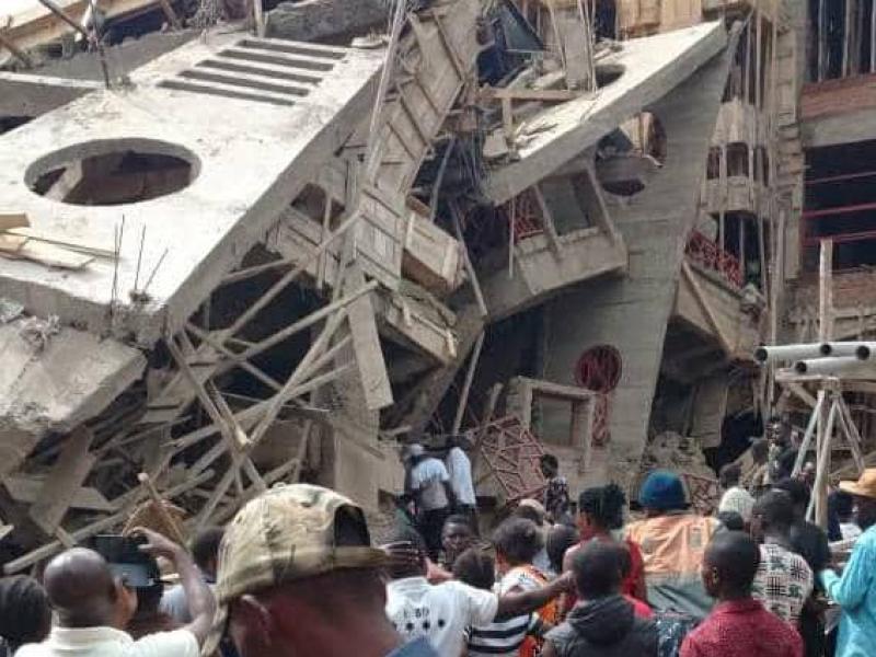 Un immeuble en chantier s’effondre à Bunia causant des morts  et des blessés