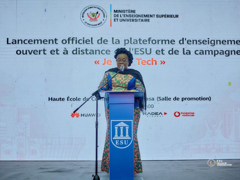 La ministre de l'ESU Marie Thérèse Sombo lors de cette activité [photo d'illustration]