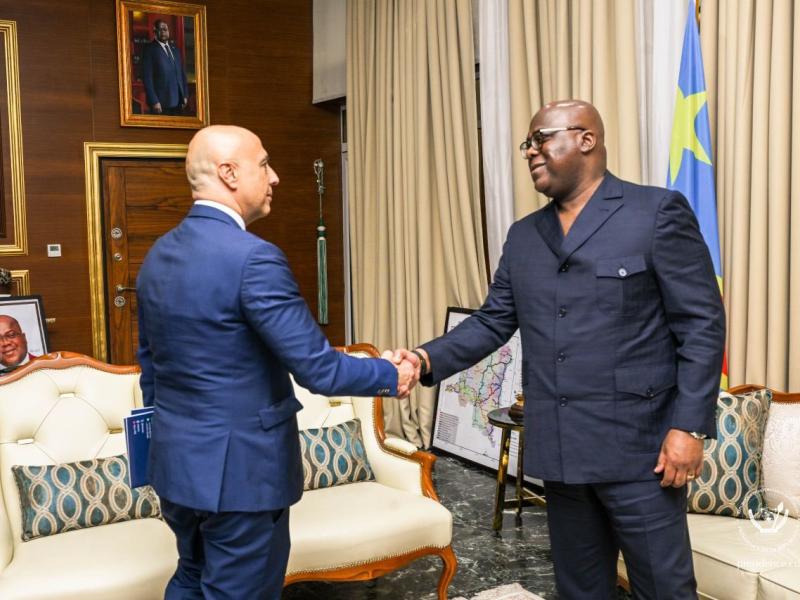 Le président de la République Félix Tshisekedi et Dino Sorrentino, ambassadeur de la République d'Italie en RDC, jeudi 29 mai 2025