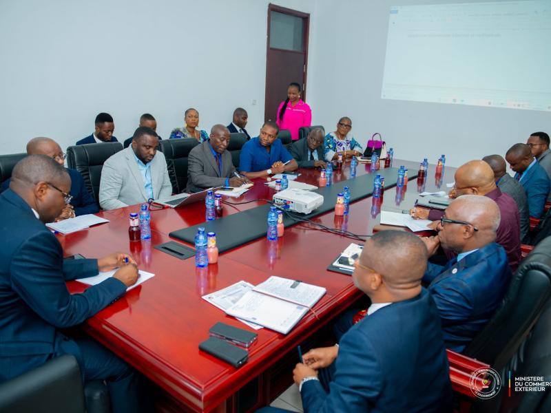 Le ministre Julien Paluku mobilise public et privé pour une participation stratégique de la RDC à l’Expo Sino-Africaine 2025