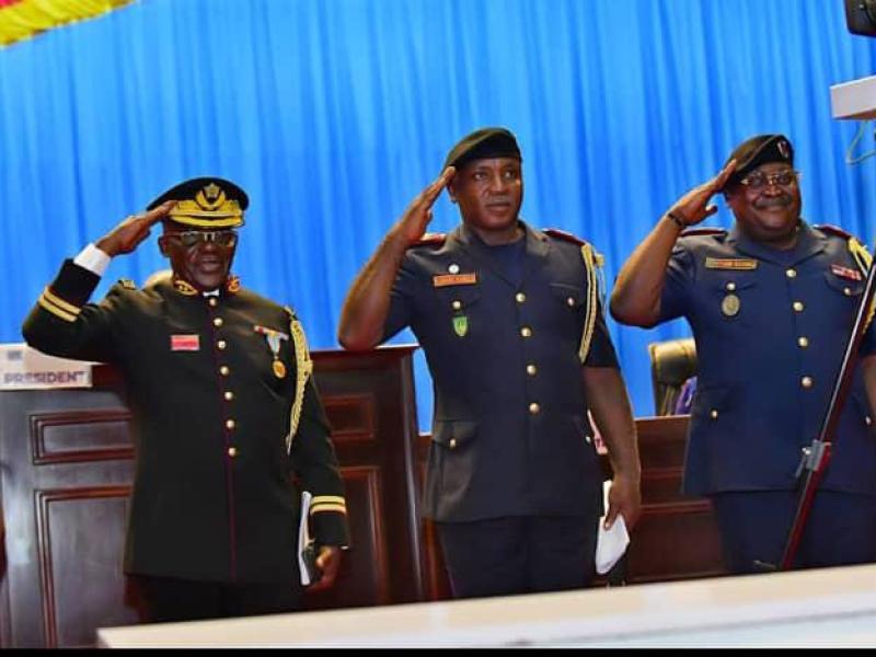 Quelques officiers supérieurs de la Police devant la représentation nationale