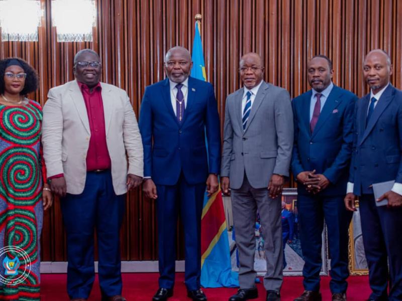 Les responsables des ONGs du Sud-Kivu lors d'un échange avec le speaker de la chambre basse du parlement Vital Kamerhe, vendredi 14 juin 2025