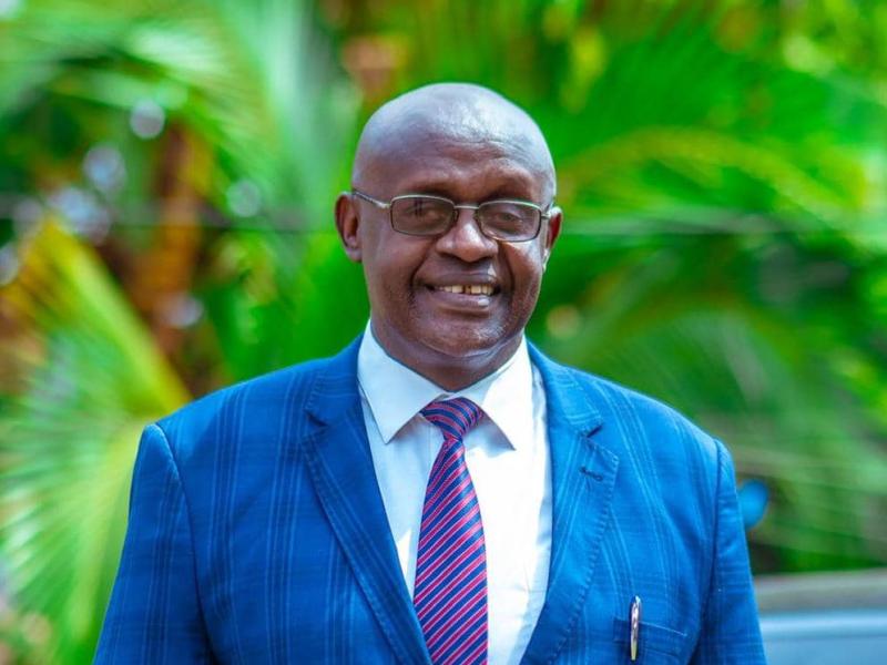 Professeur Émérite Nyabirungu Mwene-Songa