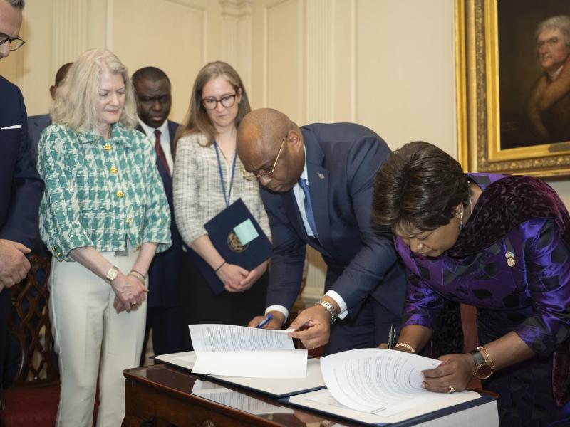 Les représentants techniques de la RDC et du Rwanda ont paraphé un accord de paix, sous l'oeil vigilant de Washington