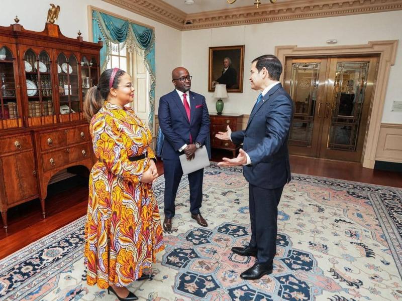 Les ministres des Affaires étrangères Thérèse Kayikwamba Wagner (RDC) et Olivier Nduhungirehe (Rwanda) avec Marco Rubio,  Secrétaire d’Etat américain