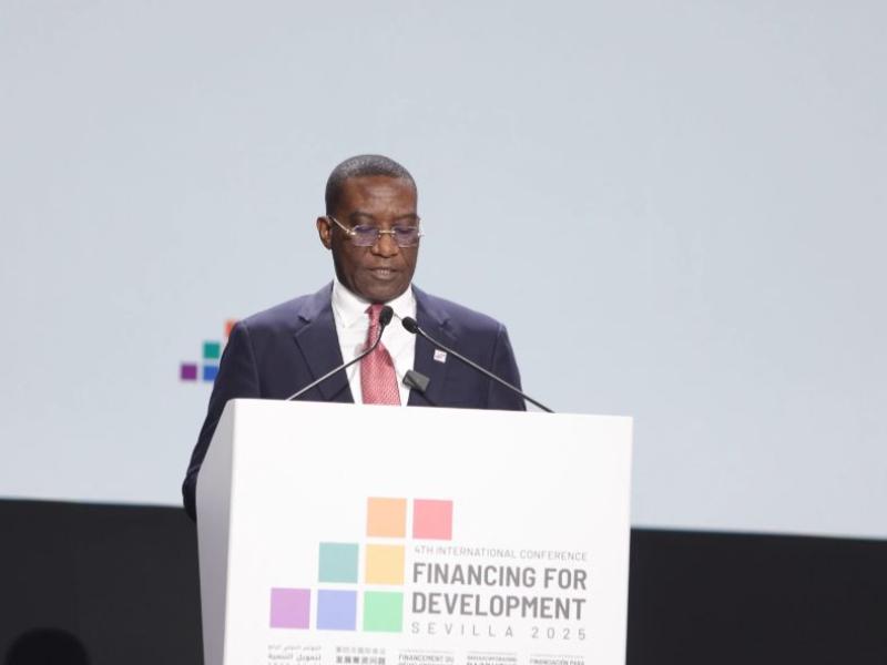 Le vice-Premier ministre, ministre du Plan et de la coordination de l’aide au développement, Guylain Nyembo lors de cette conférence [photo d'illustration]