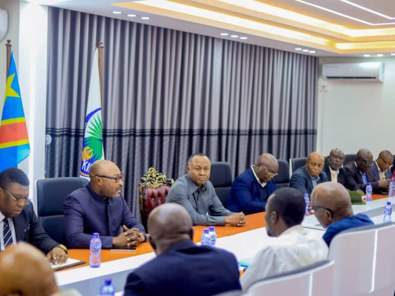 Réunion entre l’exécutif provincial et l’intersyndicale de l’administration publique de Kinshasa