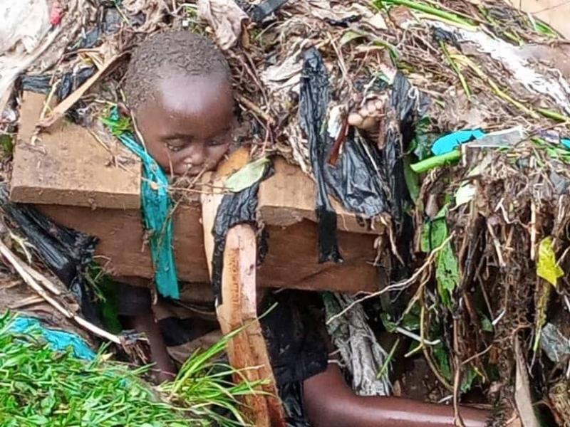 Une fillette de 4 ans meurt noyée à Butembo, après avoir glissé dans un pont sous la pluie