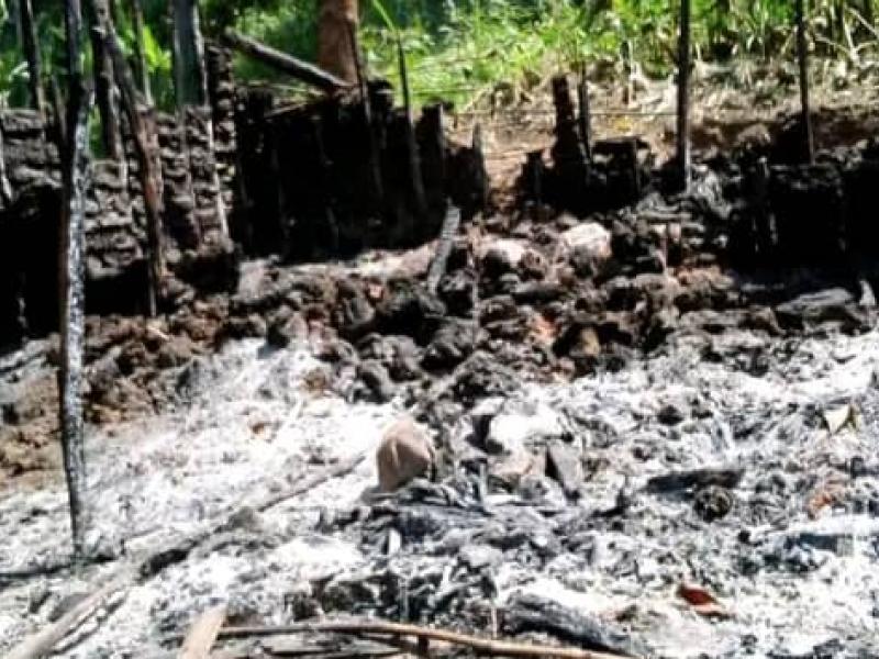 Des maisons incendiées par des groupes armés dans l’est de la RDC [photo d’illustration]