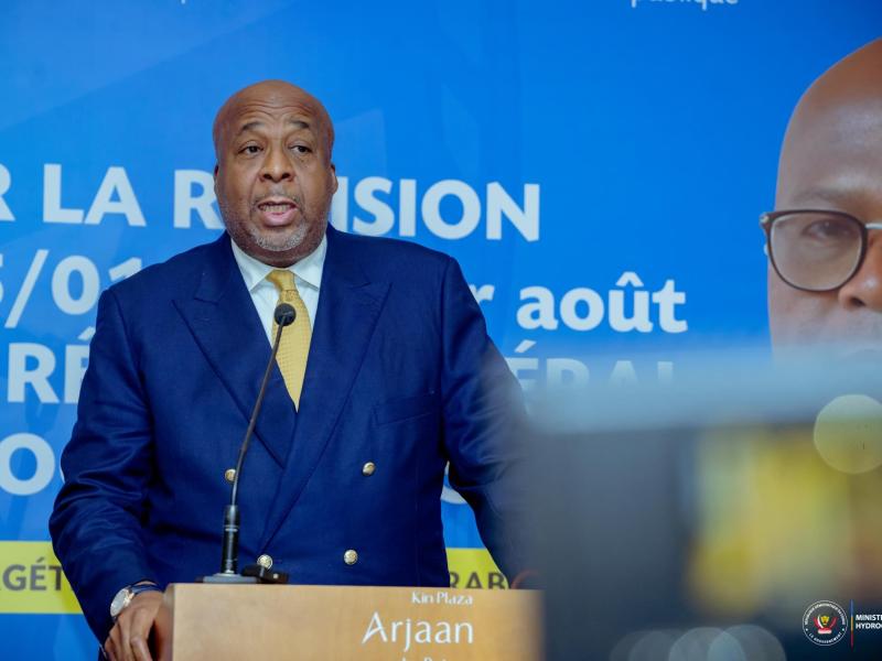 Le ministre Molendo Sakombi donne le coup d’envoi de l’atelier national sur la révision de la loi sur les hydrocarbures, dix ans après son entrée en vigueur