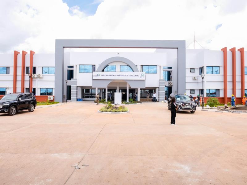 Bâtiment abritant le Centre Hospitalier Tshisekedi Tshilombo, à Lubumbashi