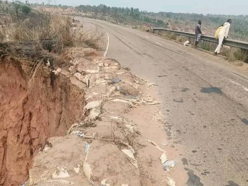 La photo de la RN1 allant de Tshikapa à Kinshasa