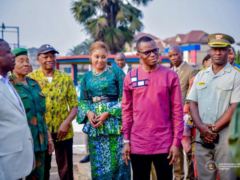 Le Ministre délégué Eliezer Ntambwe Mposhi lors d'une visite d'inspection dans les sites des anciens combattants, lundi 25 août 2025