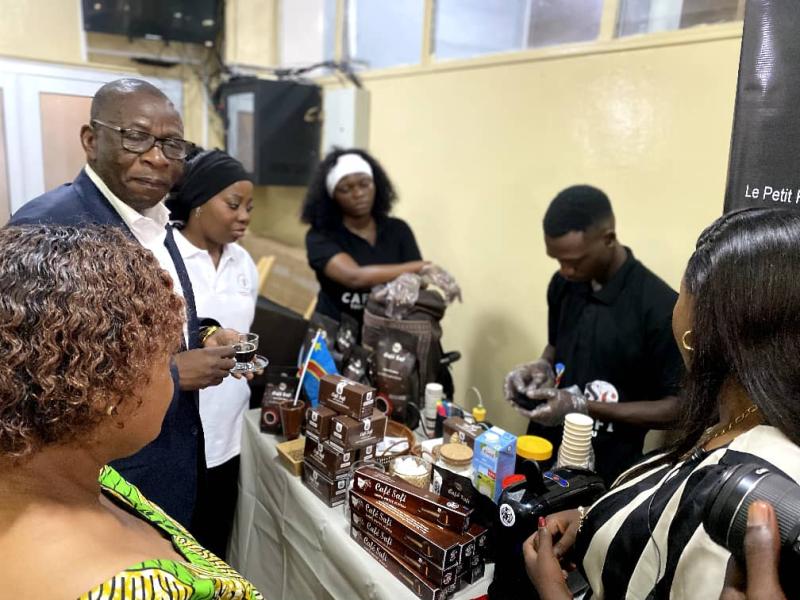 Regina Tika au secrétariat du ministère du commerce extérieur [photo d'illustration]