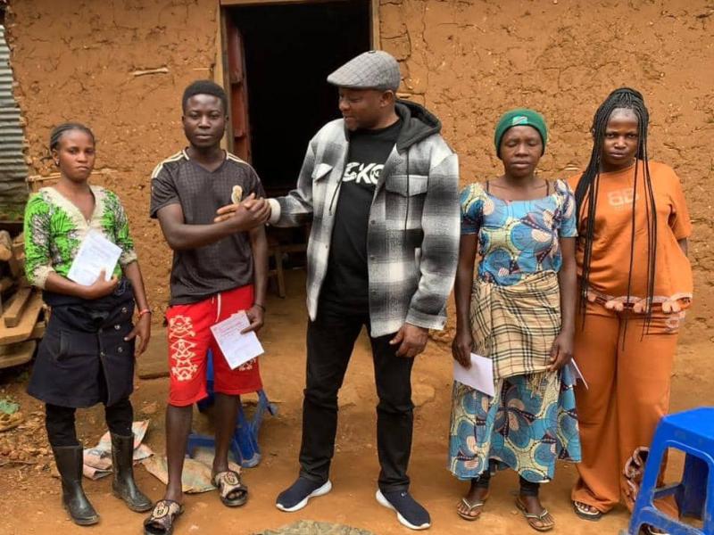 Quatre combattants maï-maï Mazembe se sont rendus, avec leurs effets militaires, auprès du P-DDRCS Nord-Kivu à Kabasha/Beni