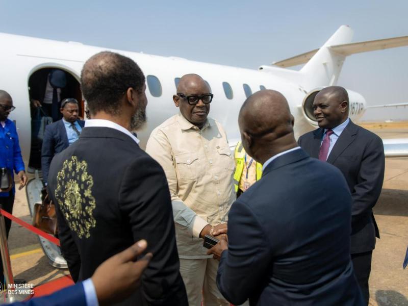 Le ministre Louis Watum Kabamba en mission au Lualaba pour assainir le secteur minier