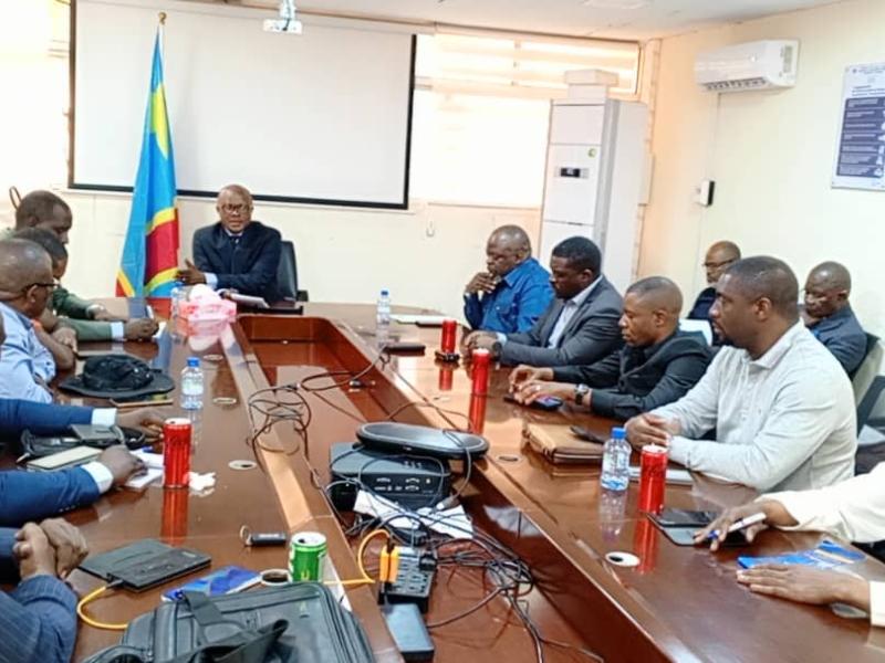 Le Vice-ministre de l’Éducation nationale, Théodore Kazadi Mwayila, à l’écoute des élus du Nord-Kivu face à la crise scolaire