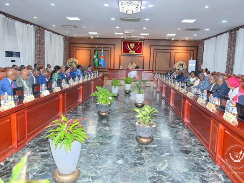 Les membres du gouvernement congolais dans une réunion du Conseil des ministres présidée par Félix Tshisekedi [photo d’illustration]