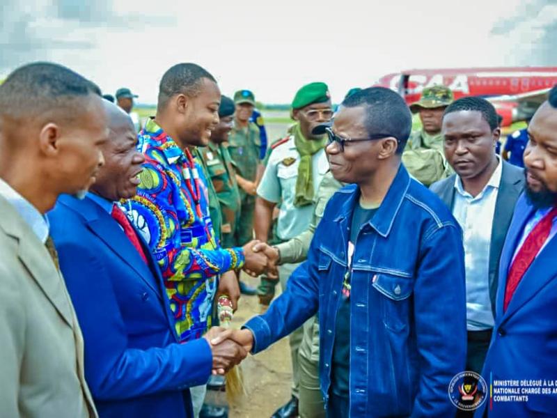 Arrivé du Ministre délégué à la défense nationale Eliezer Ntambwe à Mbuji-mayi, ce mardi 07 octobre 2025