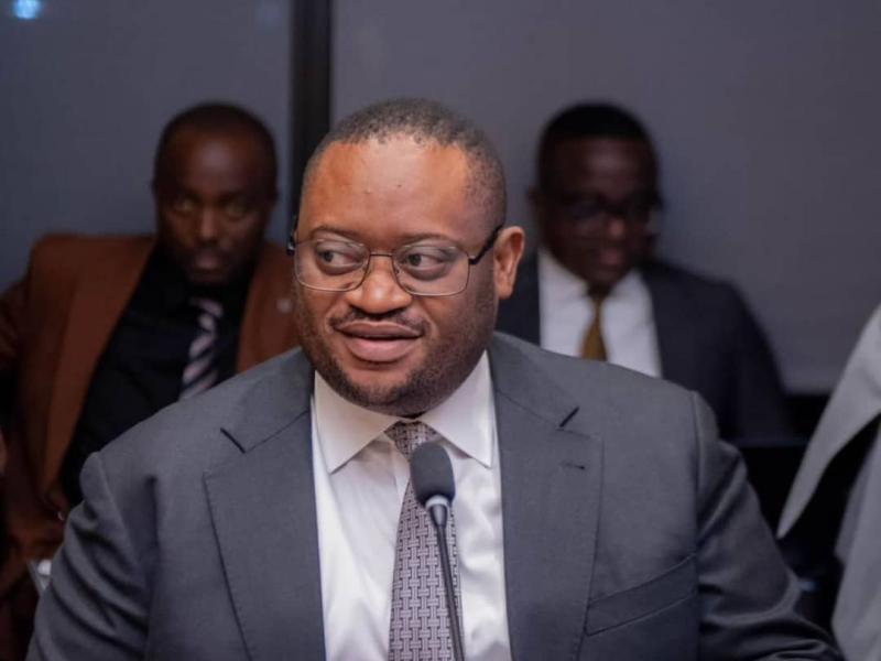 Le ministre des finances Doudou Fwamba Linkunde li- botayi