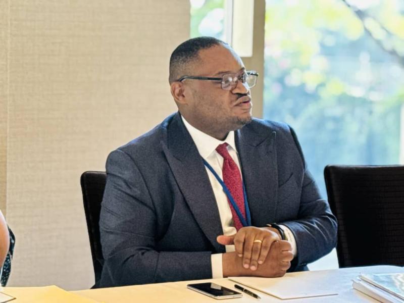 Le ministre Doudou Fwamba échange avec J.P. Morgan, à Washington