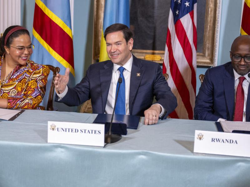 Les ministres affaires étrangères de la RDC et du Rwanda autour du secrétaire d'état Américain Marco Rubio à Washington [photo d'illustration]