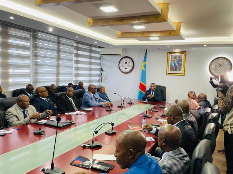 PG près la Cour de Cassation Firmin Mvonde au devant des PG près les Cours d'Appel