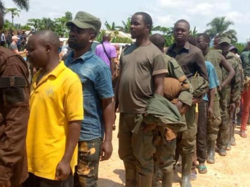 Quelques éléments rebelles du M23-AFC lors de l'officialisation de leur reddition aux FARDC lundi 20 octobre 2025 à Rutshuru, Nord-Kivu