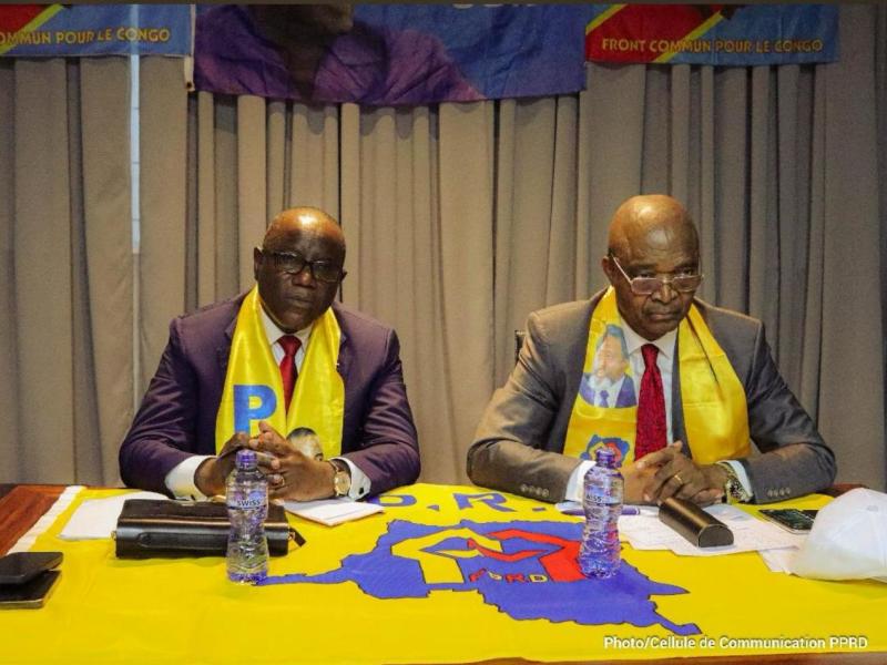 De gauche à Droite, Aubin Minaku et Emmanuel Ramazani Shadari, Vice-président national du PPRD et Secrétaire permanent du PPRD