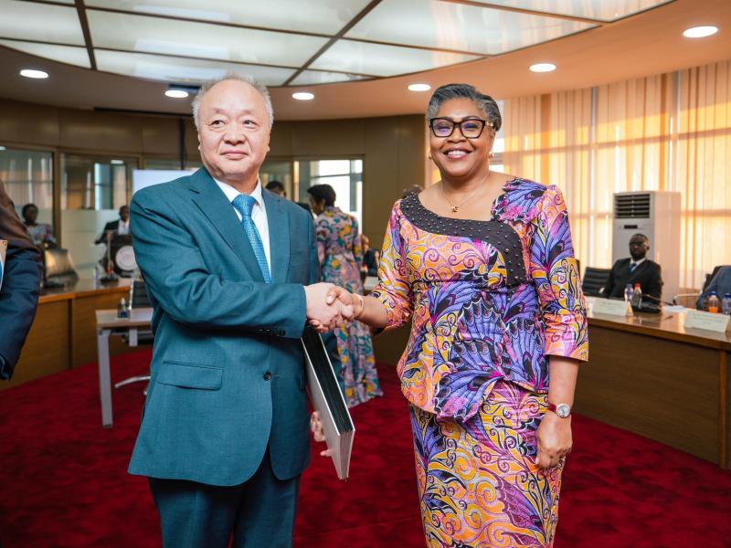 Sous la houlette de la Première Ministre, la RDC et le consortium SCSZ scellent l'avenir économique de la ville de Kinshasa