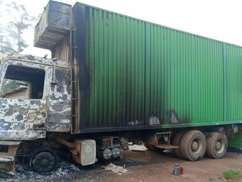 Un véhicule incendié par des terroristes ADF [photo d’illustration]